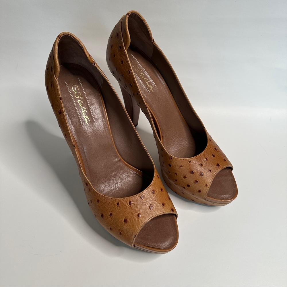 UGG Collection cognac Peep-Toe Ostrich Leather Heels, size US 9.5